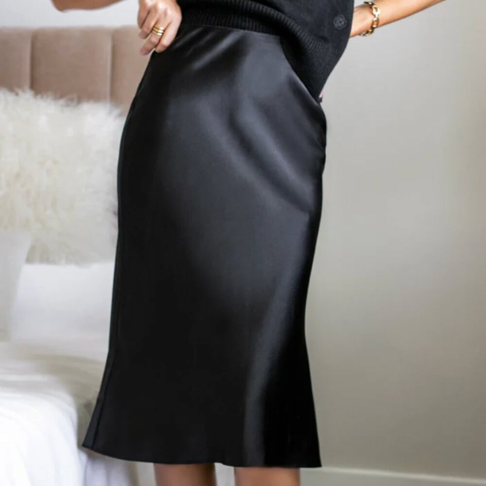 NWT Club Monaco 100%  Silk Charmeuse Midi Slip Skirt